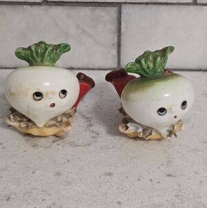 Vintage Anthropomorphic Radish Turnip Salt And Pepper Set Made In Japan